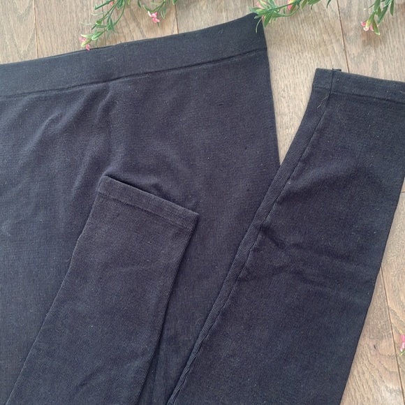 Cozy Black Winter Leggings - Size L - Picture 3 of 11